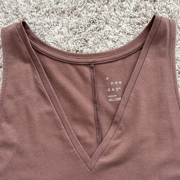 A New Day women’s v-neck dress. Size medium. - Picture 2 of 2